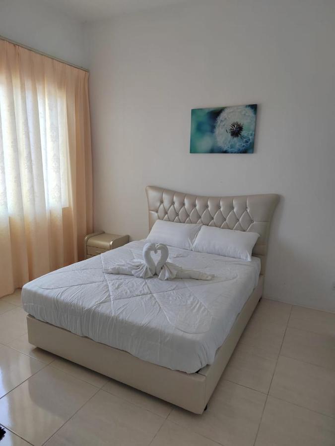 Appartement avec 3 chambre Kuah Extérieur photo