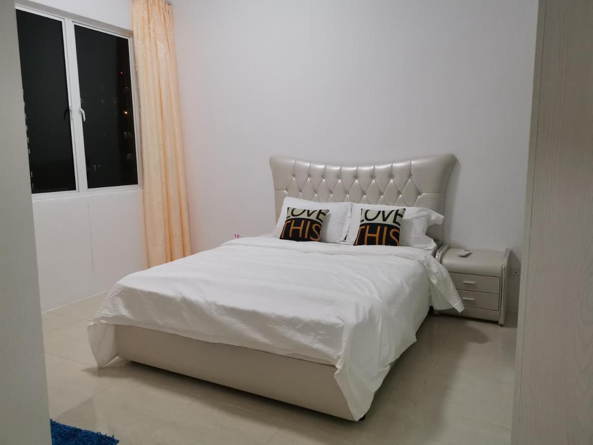 Appartement avec 3 chambre Kuah Extérieur photo